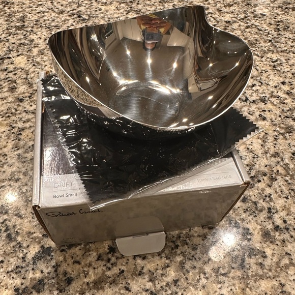 Silver Elegant Small Bowl - Picture 3 of 6